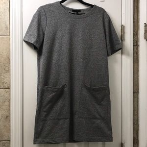 FOREVER 21 gray shift dress with pockets
